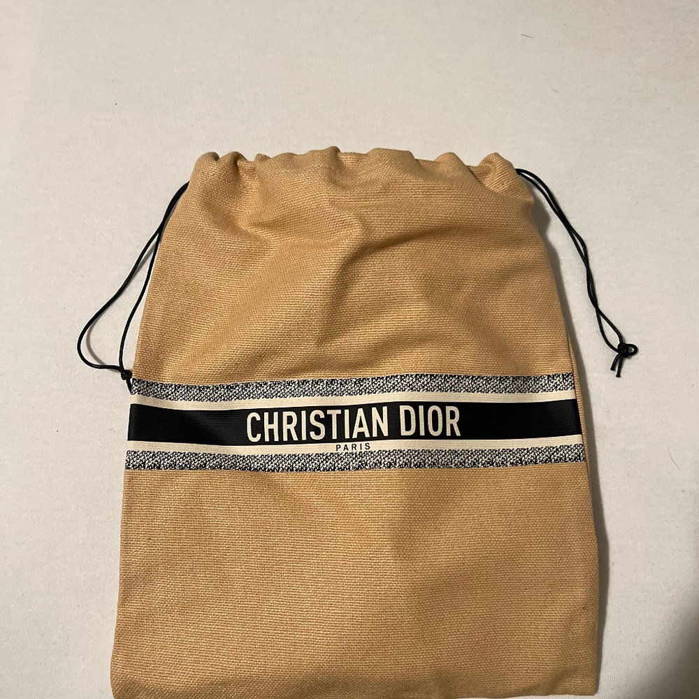 Dior VIP Bundle French Riviera Fan & Pouch - Picture 4 of 4